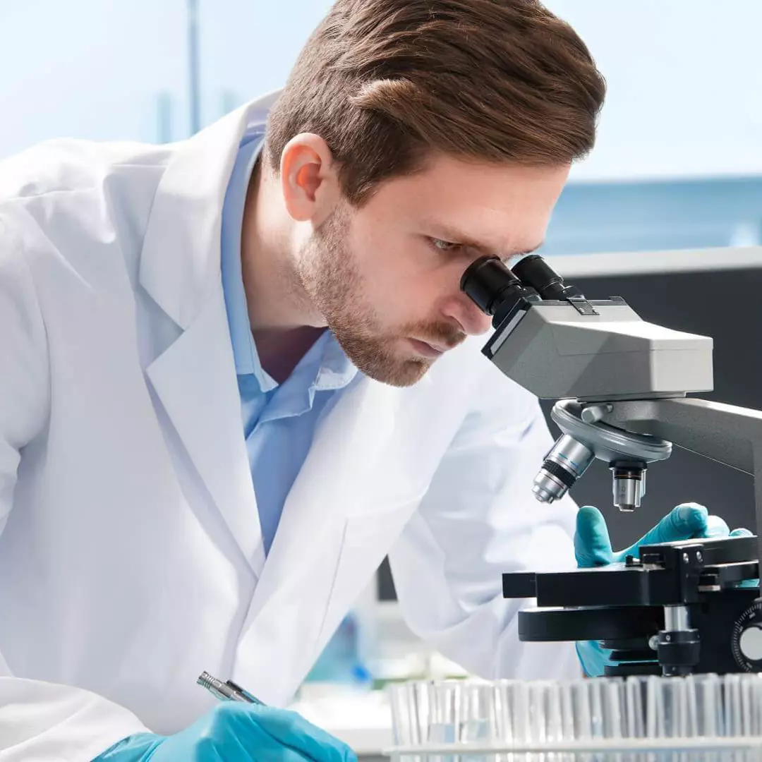 Cuidados com a visão: Como evitar fadiga ao usar microscópio