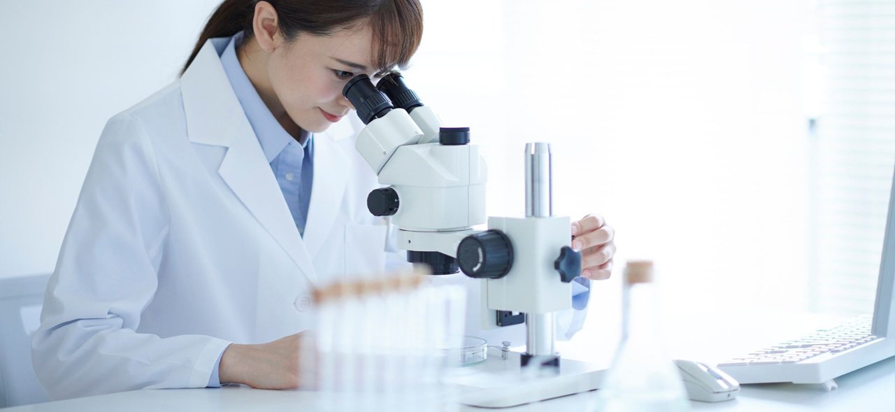 Estação de Trabalho para Microscopia